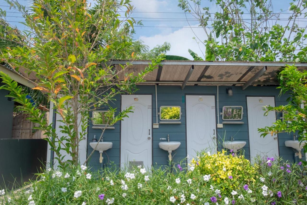 Feel Like Home แบบบ้านบ้าน Talat Amphoe Nakhon Chai Si Exteriör bild